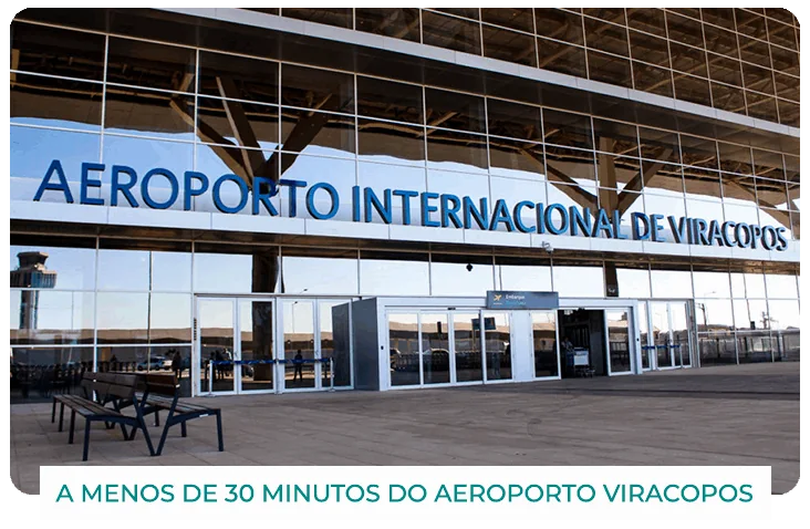 Fachada do Aeroporto Internacional de Viracopos, a menos de 30 minutos do evento